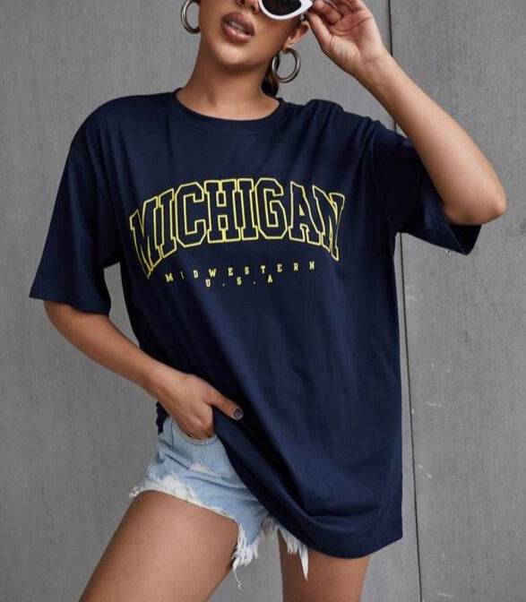 Michigan Oversized/Drop Shoulder Tee - Zarar Outfit